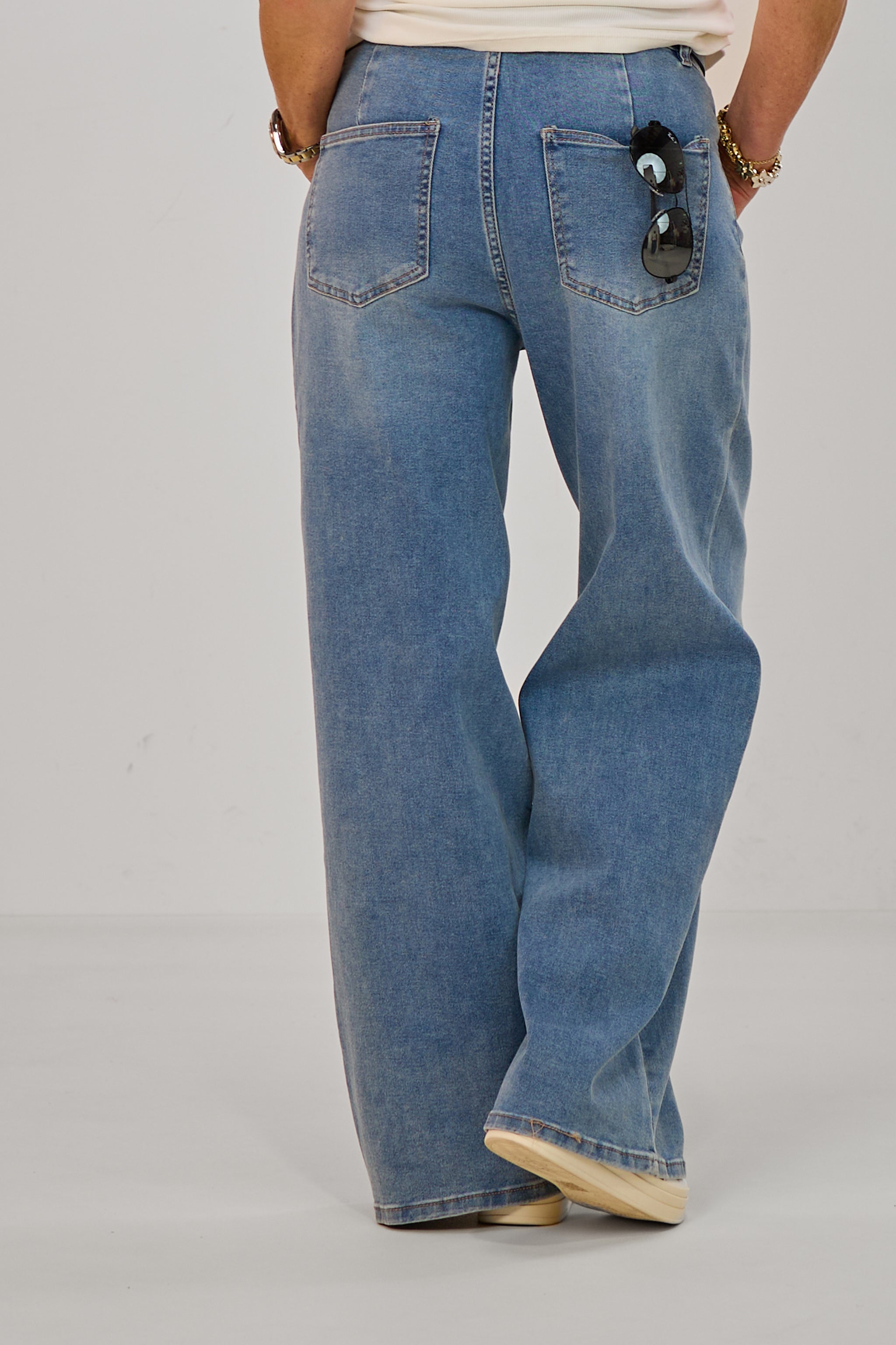 Midwaist Jeans mit weiten Beinen, denim blau