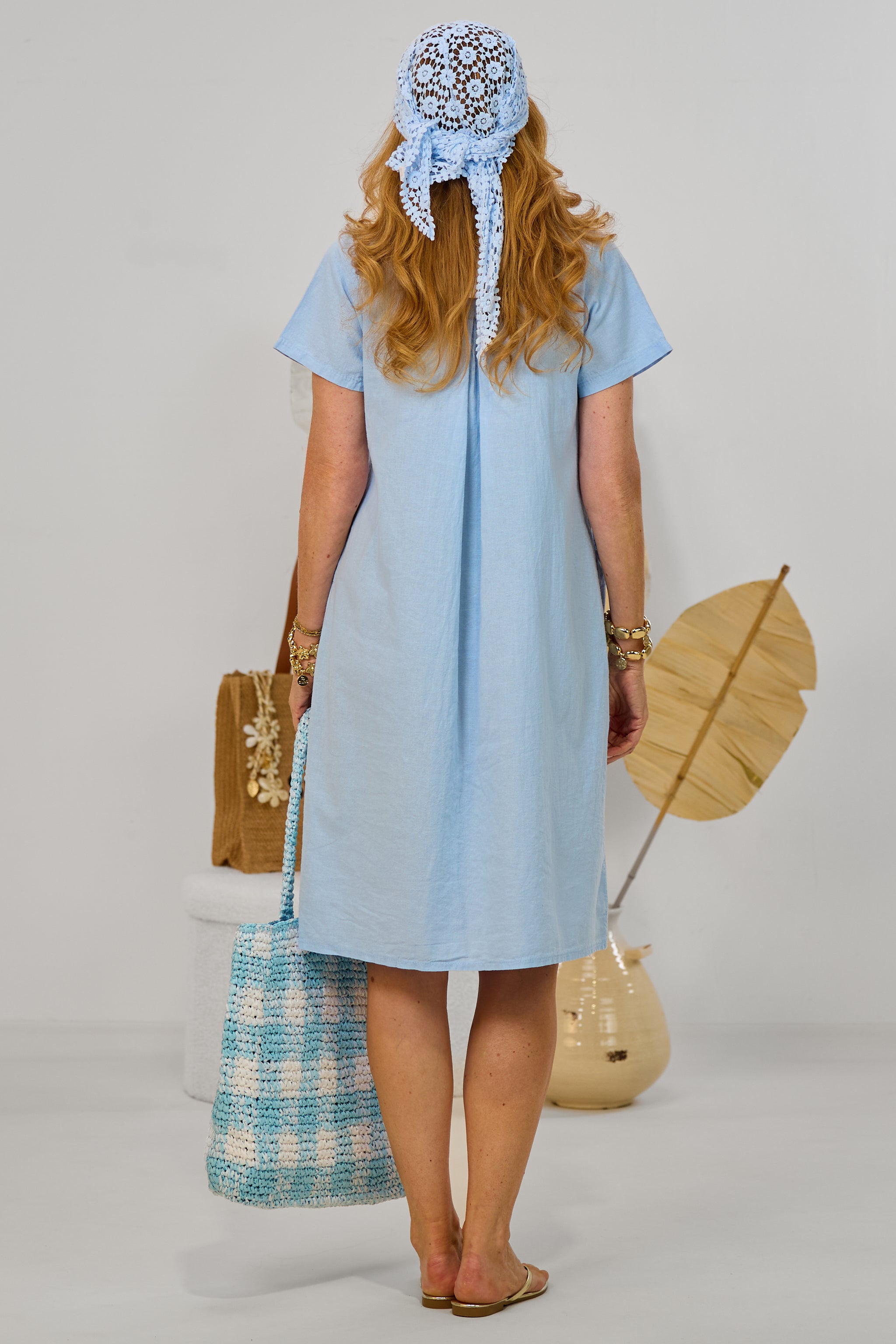 Sommerkleid mit Kellerfalte, hellblau