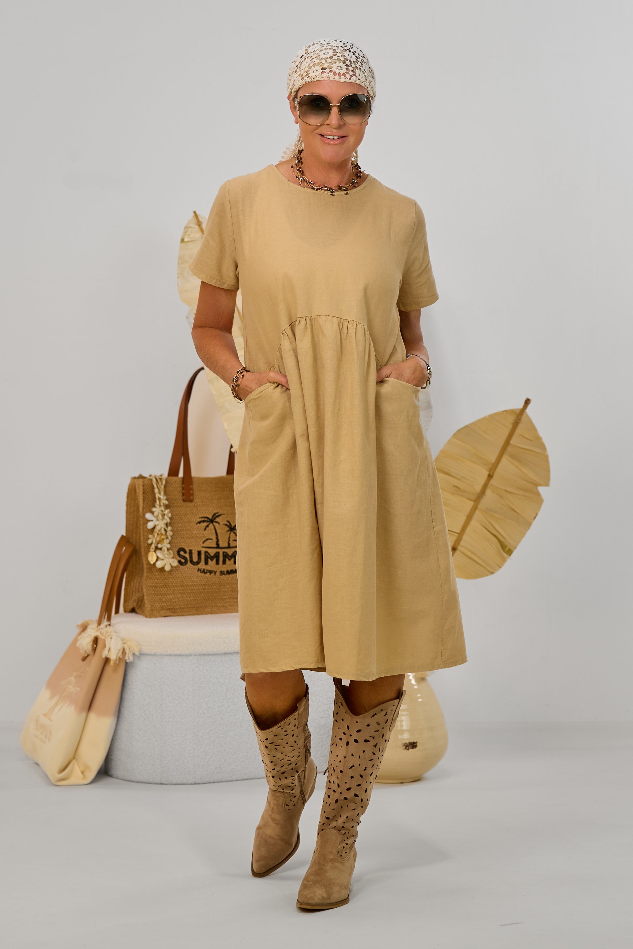 Sommerkleid mit Kellerfalte, camel