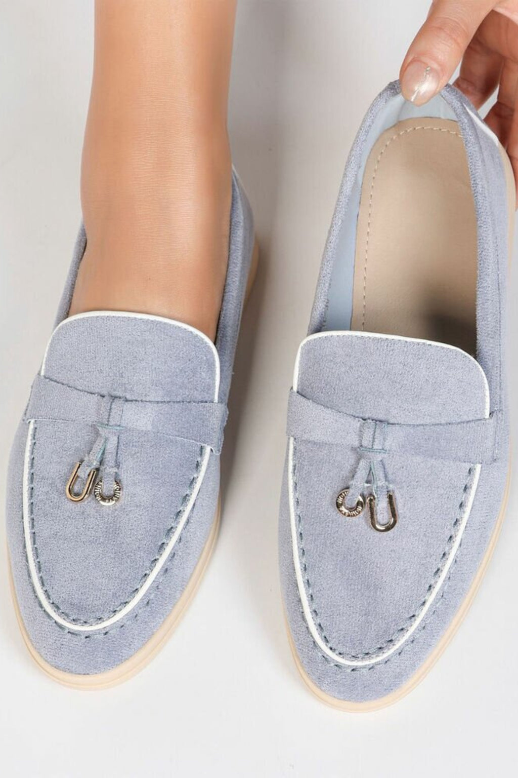 Sommerliche Slipper, hellblau
