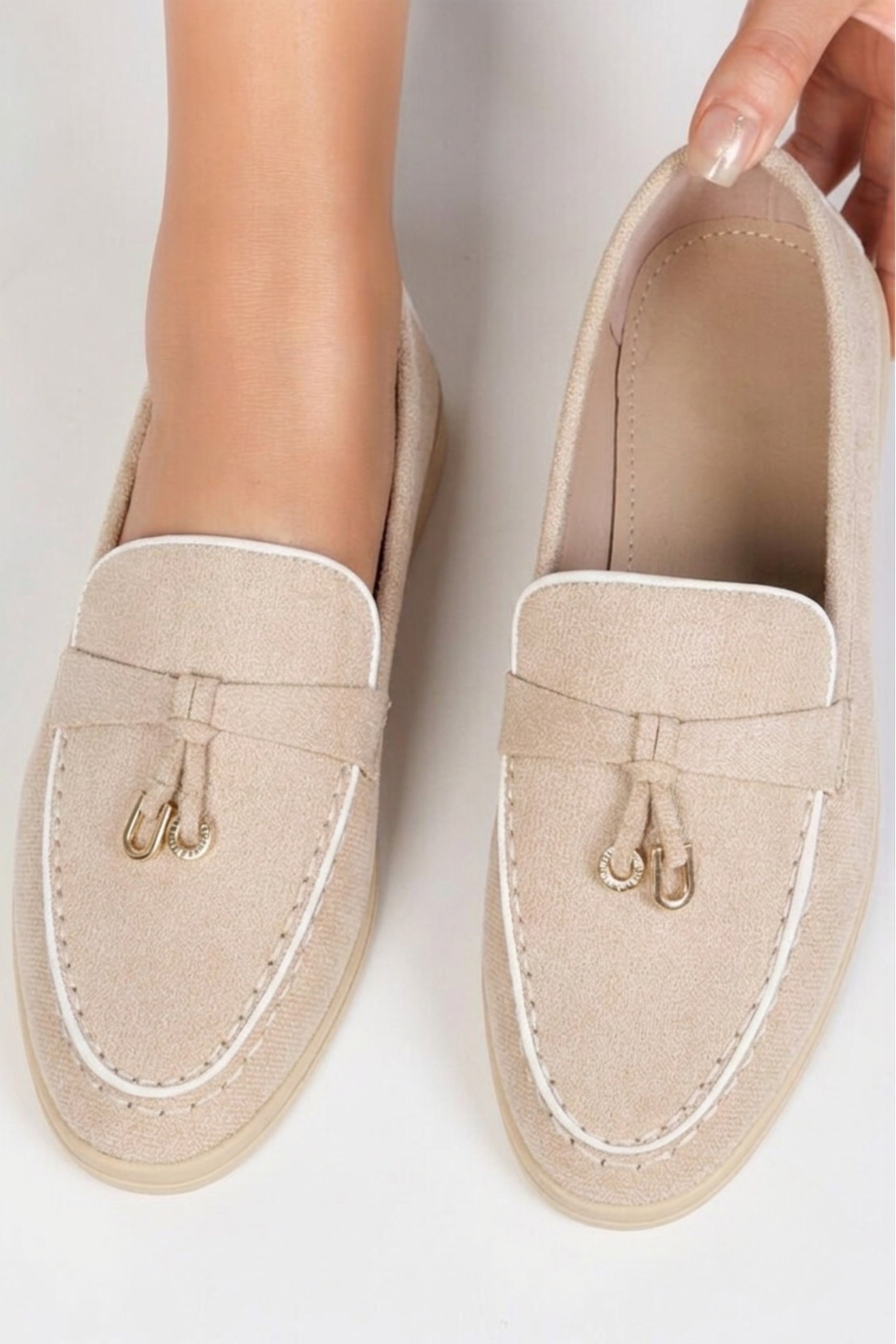Sommerliche Slipper, beige