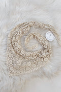 Dreieckstuch aus Spitze, beige