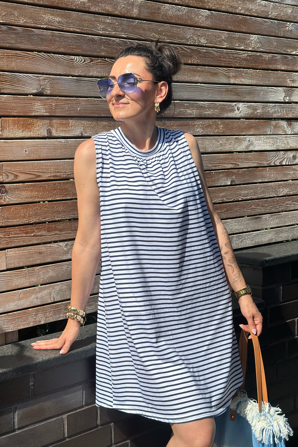 kurzes Neckholder Kleid geringelt, dunkelblau-weiß