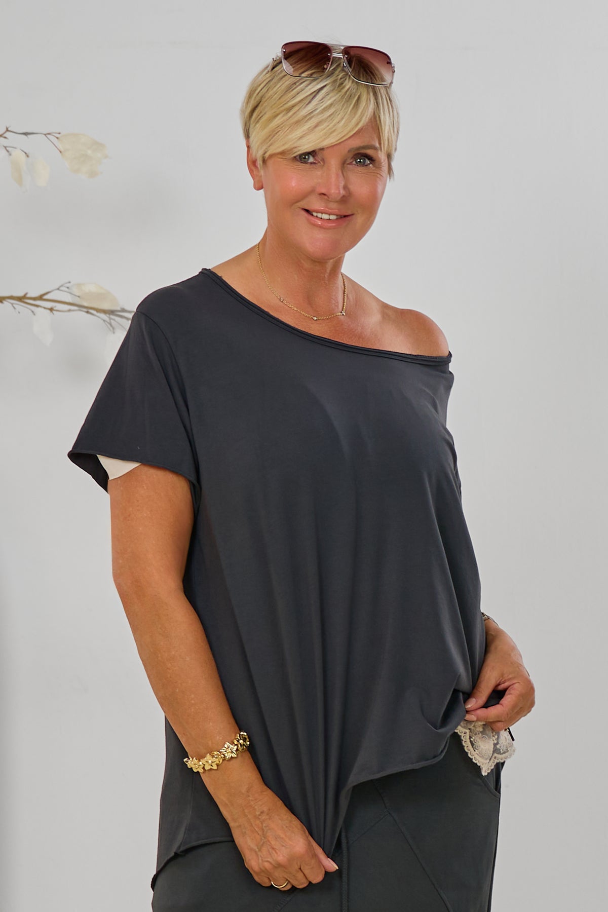 langes oversized Basic Shirt, anthrazit