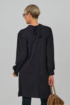 Mini-Neckholder-Kleid, schwarz