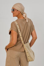 Kurzarm Shirt mit aufgesticktem "Belle", taupe
