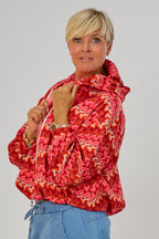 Blouson mit Kapuze im Balloon-Style, rot gemustert