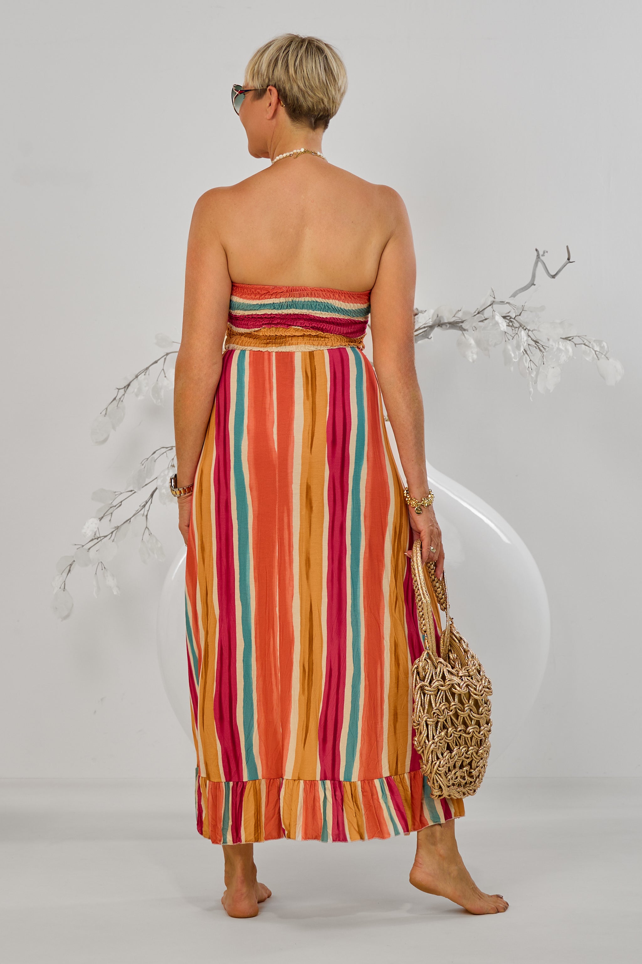 Gesmoktes Kleid, bunt gestreift, bunt