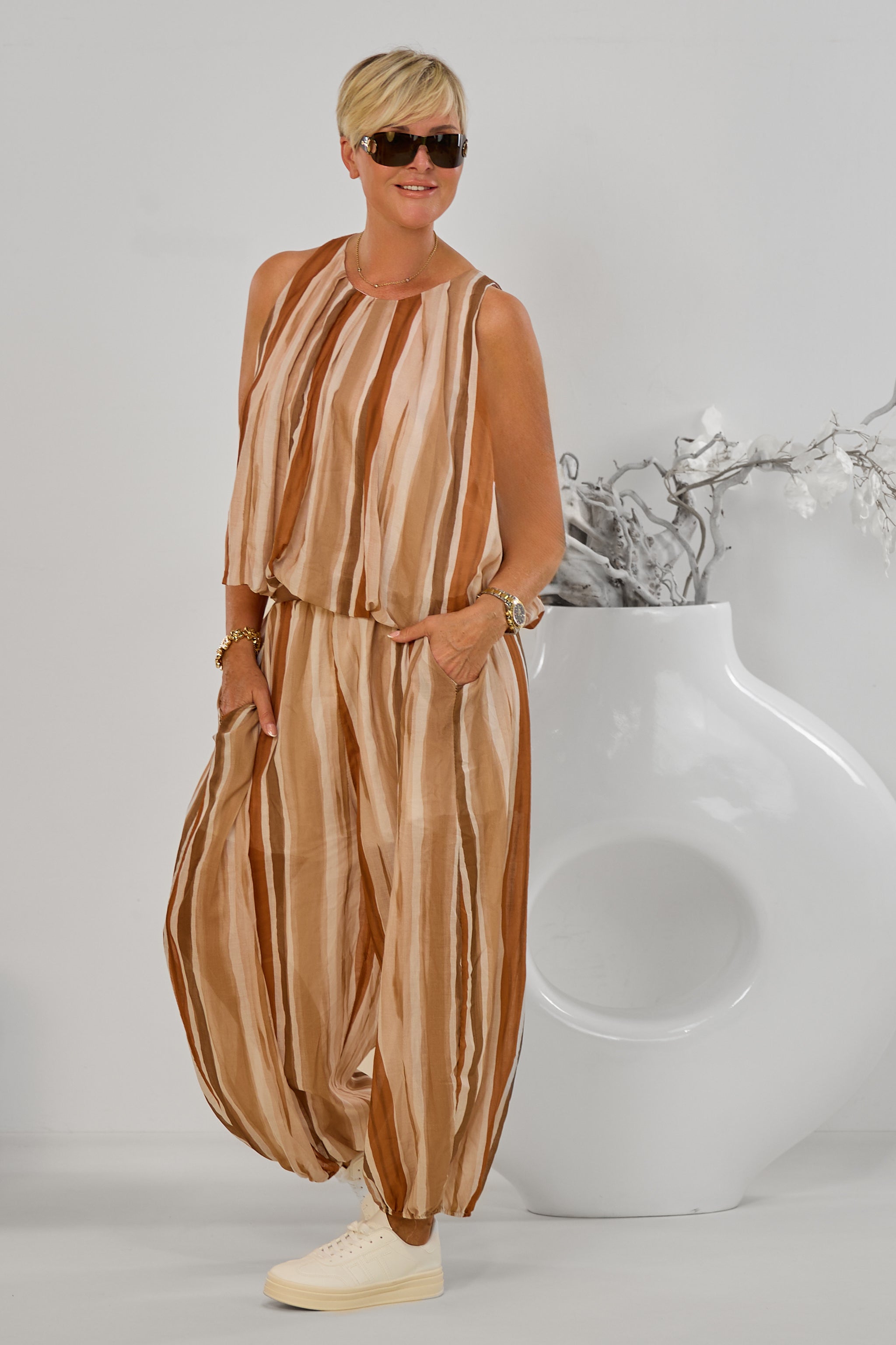 Haremshose mit Längsstreifen, taupe-braun