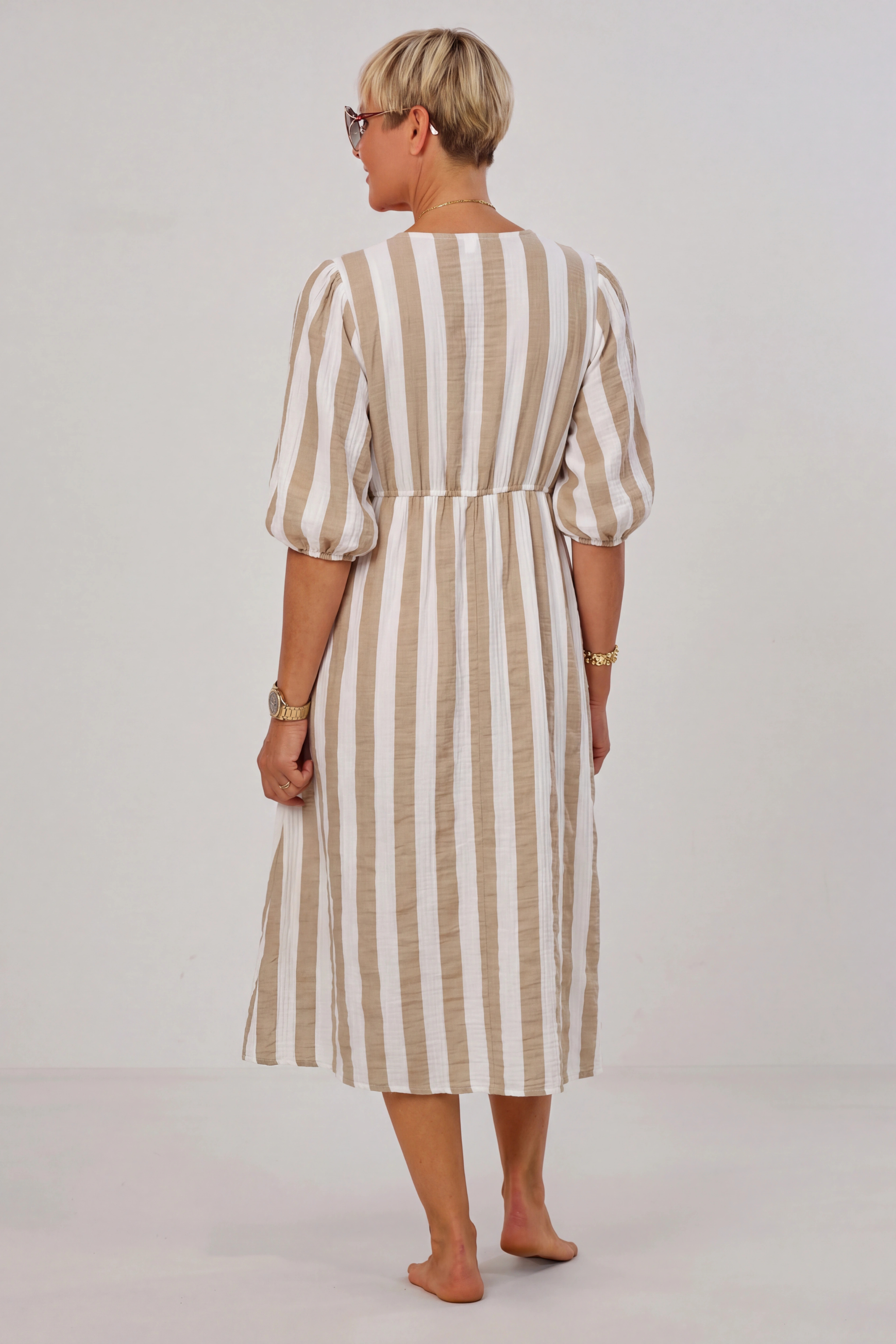 Musselin Kleid mit V-Ausschnitt, beige-ecru