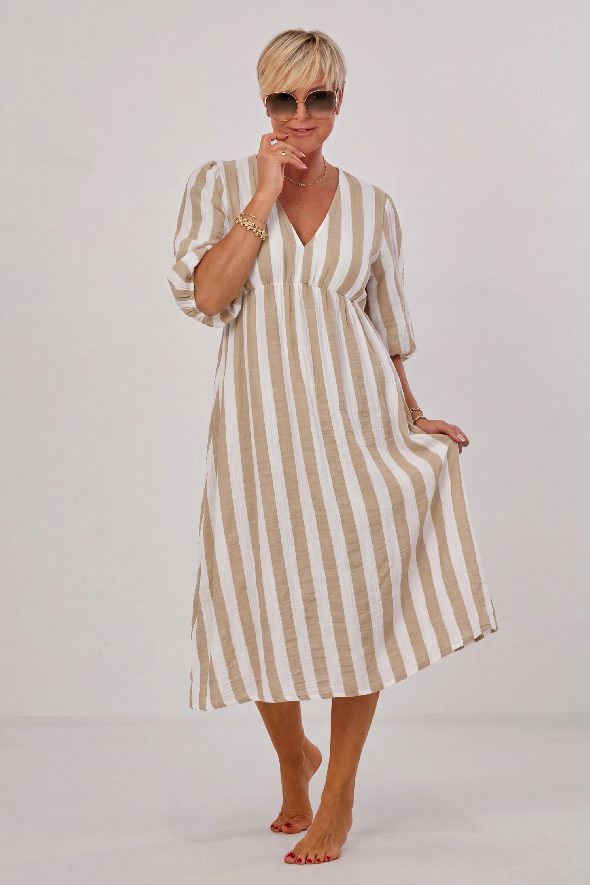 Musselin Kleid mit V-Ausschnitt, beige-ecru