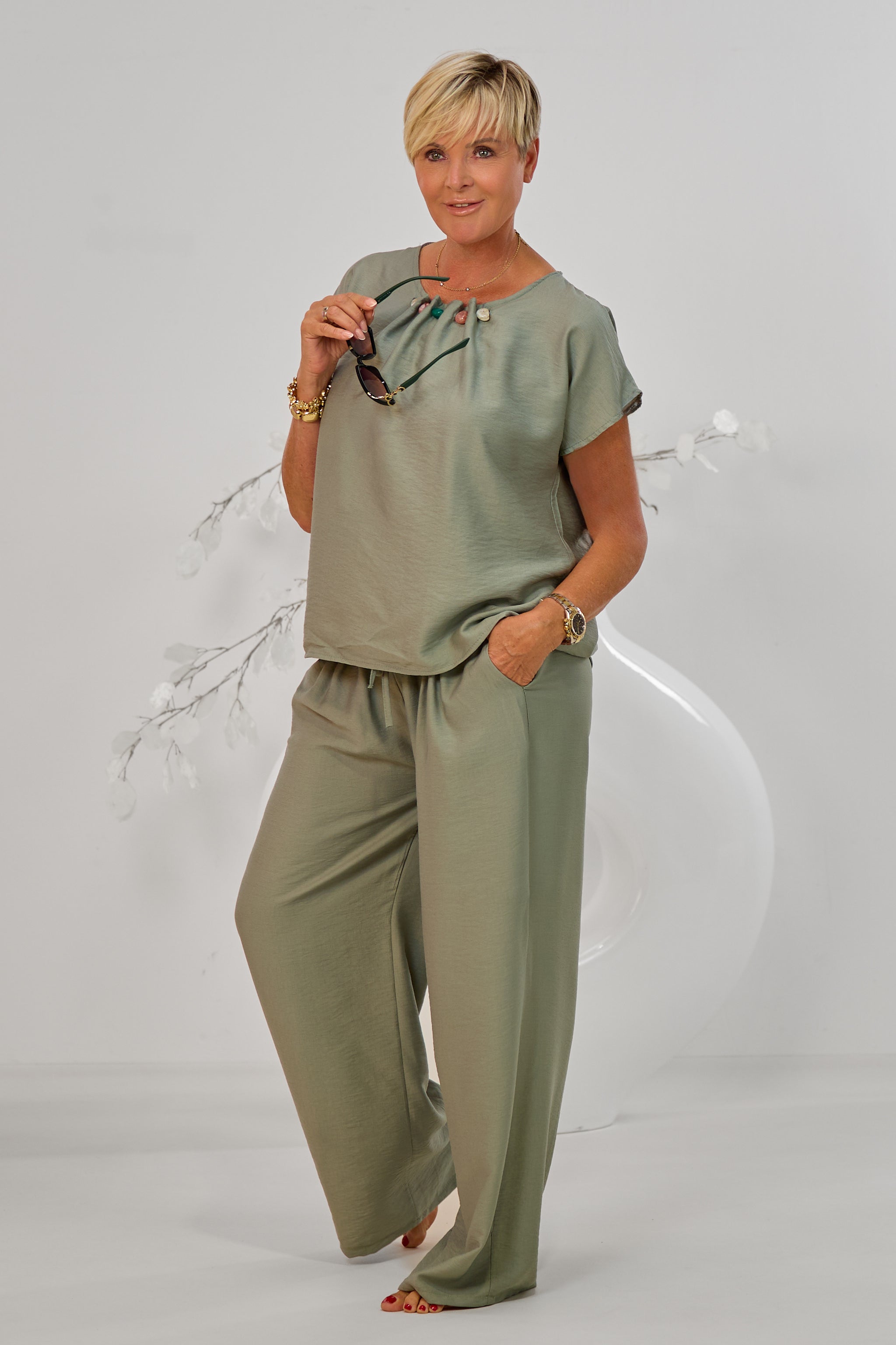2-tlg. Set aus Bluse und weiter Hose, salbeigrün