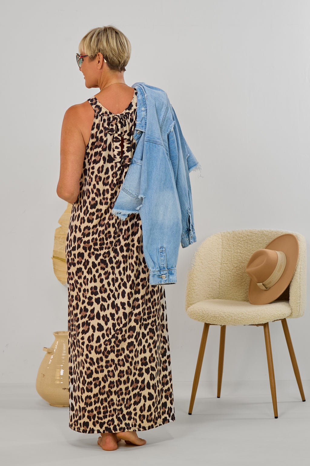 Langes, weiches Neckholder Kleid, leo