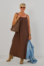 Langes Maxi-Kleid mit Spaghetti-Trägern, schokobraun