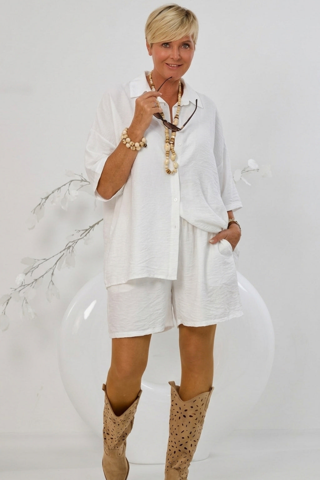 2-tlg. Set aus Bluse und Shorts, ecru