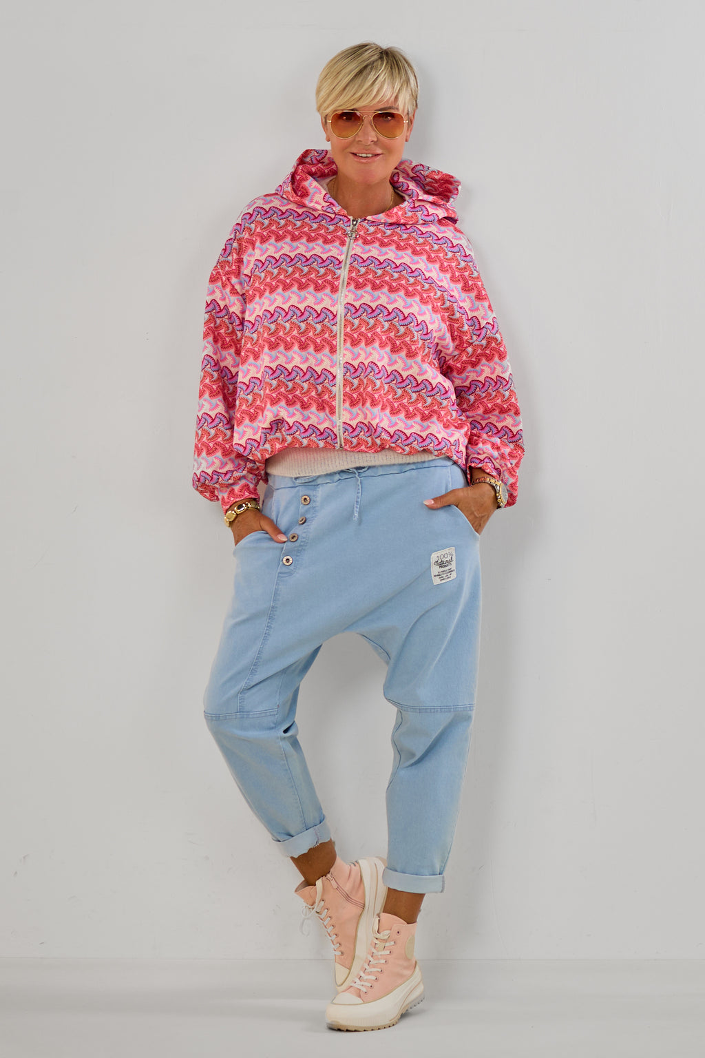 Baggy Jeans mit Ziernähten, hell denim blau