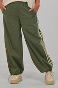 sportliche Hose mit seitlichen Streifen, khaki