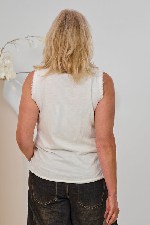 Ärmelloses Shirt im used look, weiß