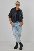 Jeans im used look mit Aufschrift, hell denim