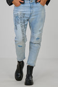 Jeans im used look mit Aufschrift, hell denim