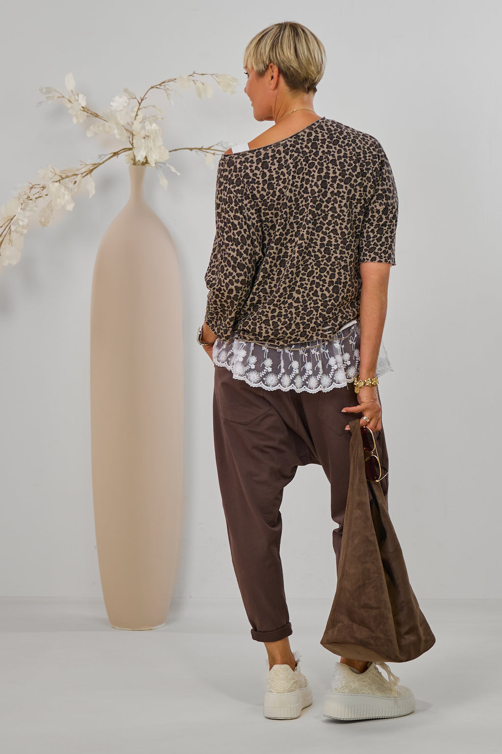 Cut-Out Shirt UPSTATE, leo-taupe-weiß