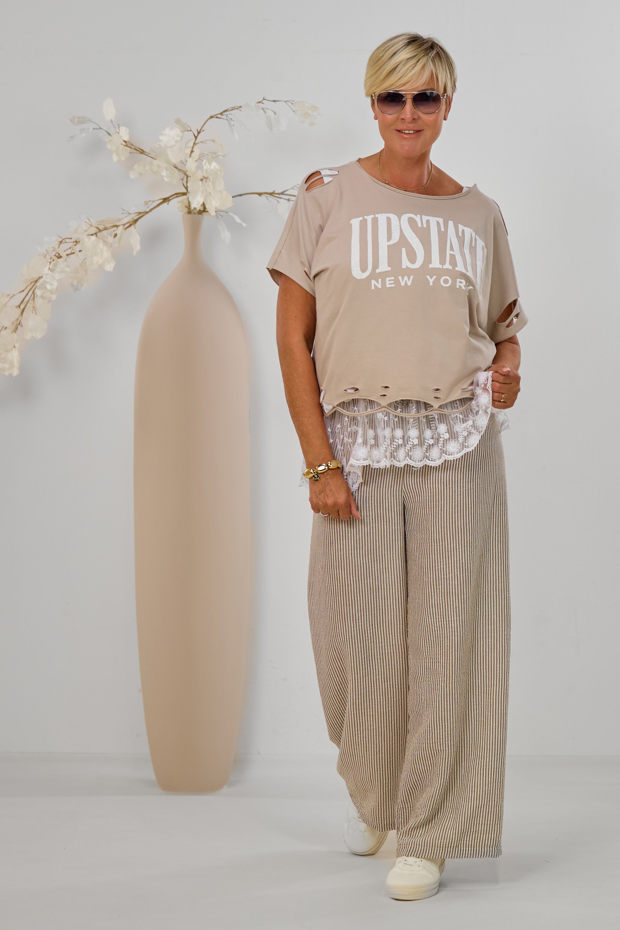 Cut-Out T-Shirt UPSTATE, beige-weiß