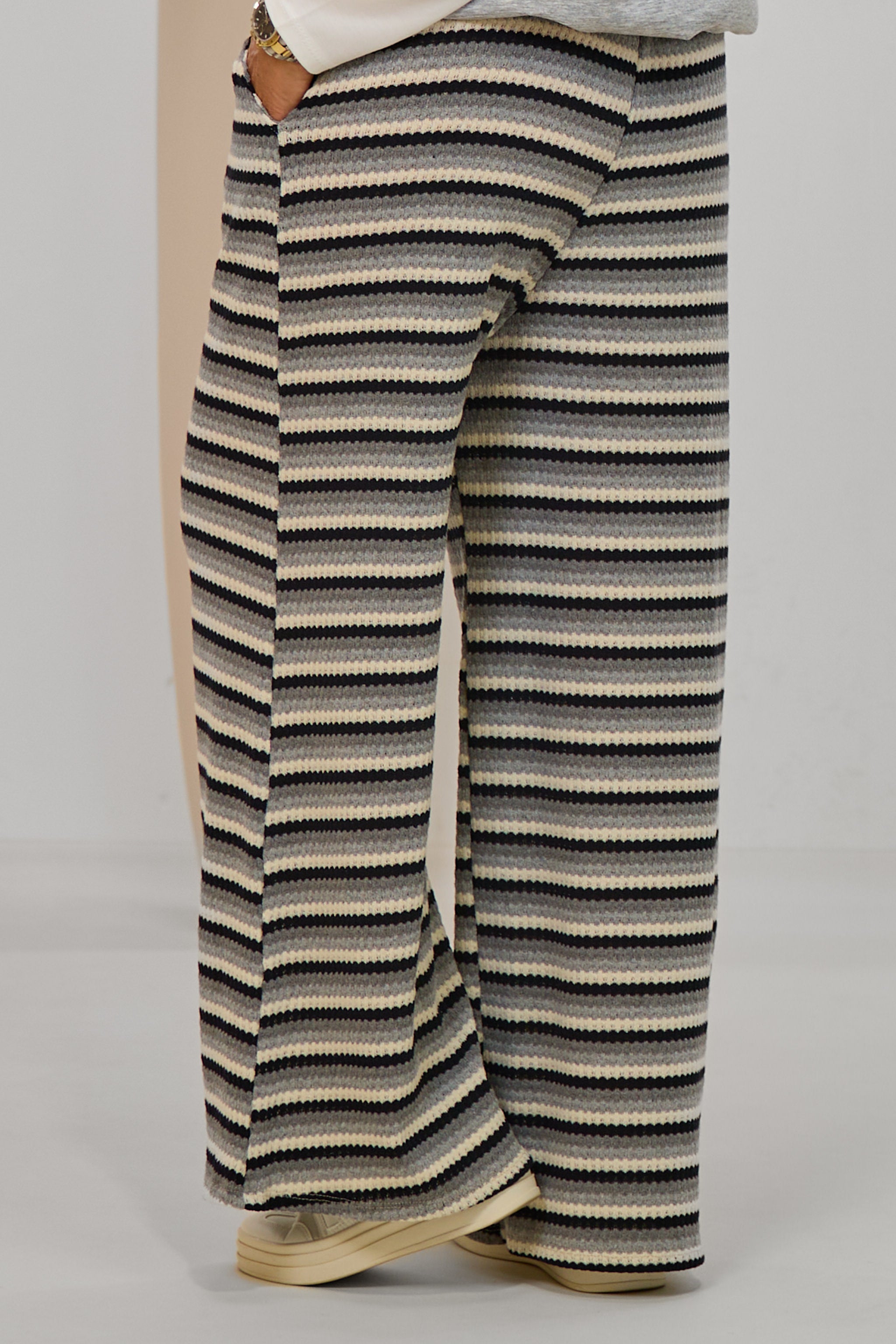 Strickhose - geringelt, grau-schwarz-ecru