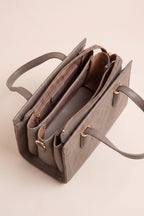 kleine, elegante Tasche mit Rauten, grau