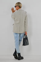 Tweed-Blazer mit breitem Revers, creme-schwarz