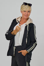 Sportlicher Blazer mit  Kapuze, schwarz-beige
