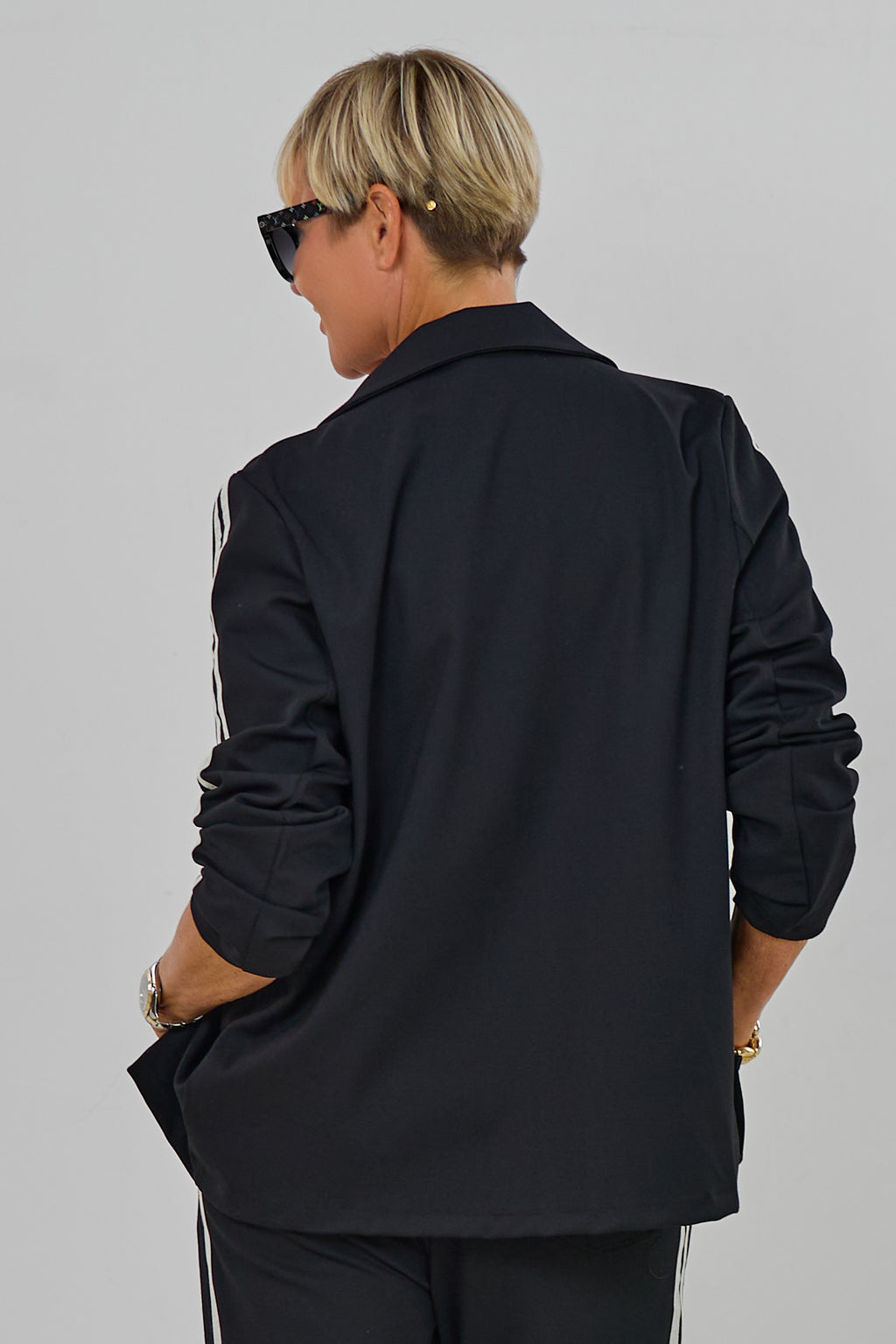 Sportlicher Blazer mit  Kapuze, schwarz-beige