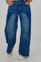 Jeans in a lightweight barrel style, denim