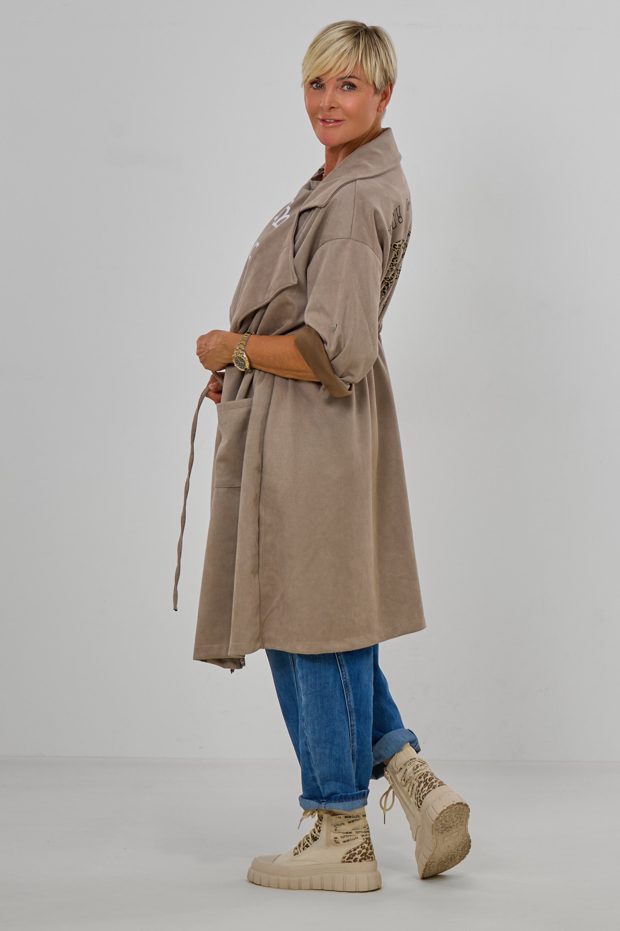 Lightweight coat in a suede-like finish, taupe leopard print