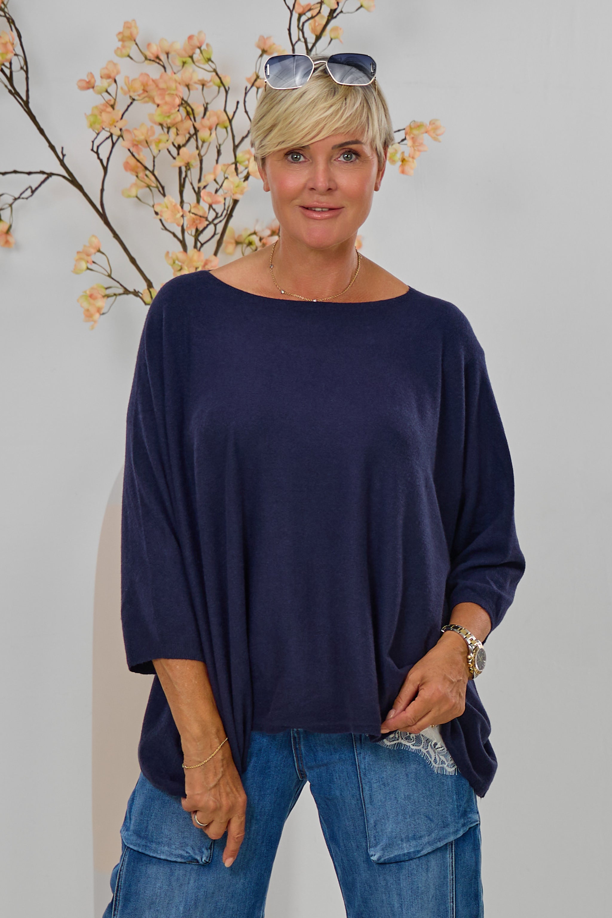 Feinstrickpulli mit 3/4 langen Fledermausärmeln, marine