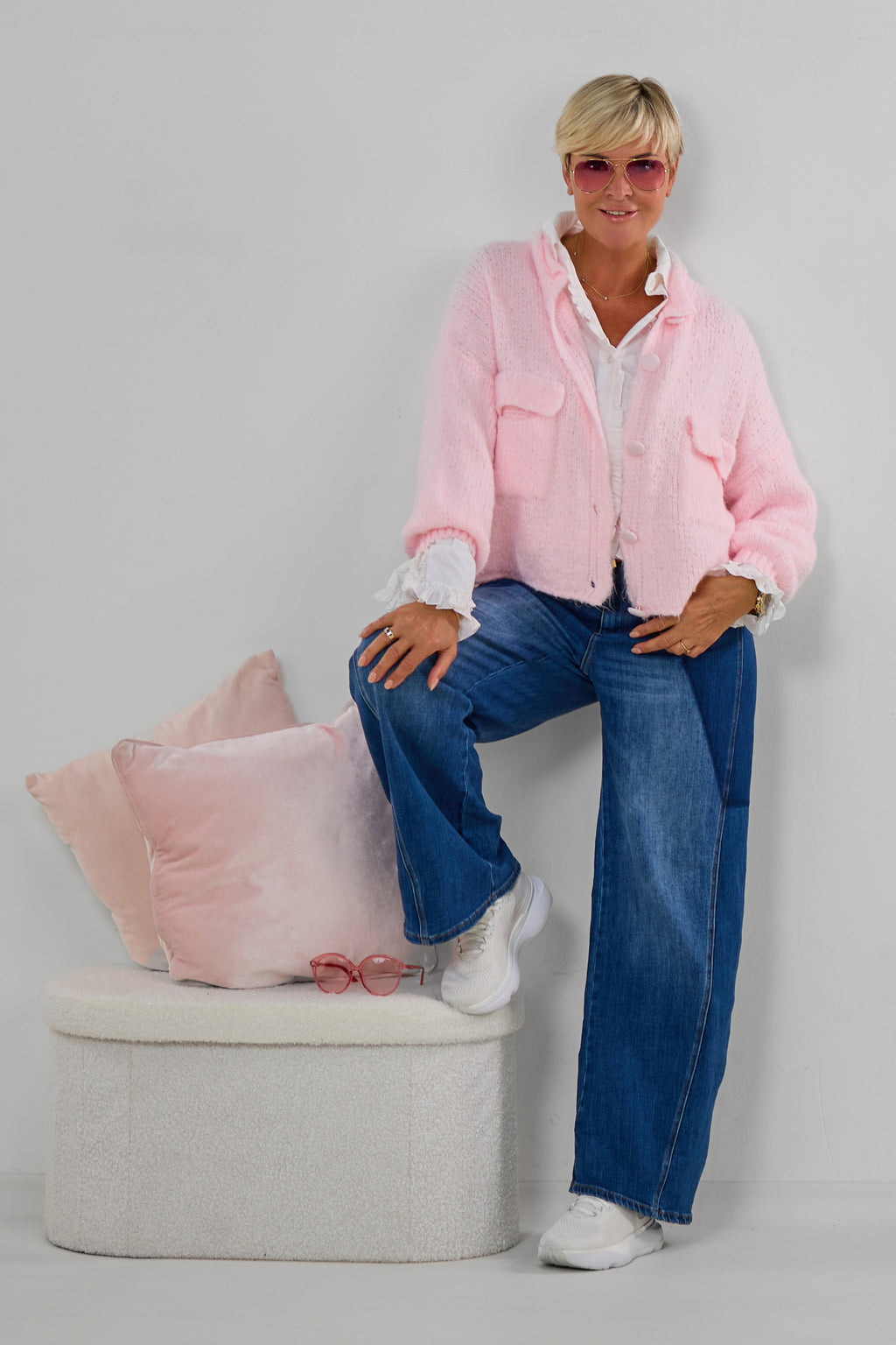 Strickjacke mit kleinem Kragen, rosa