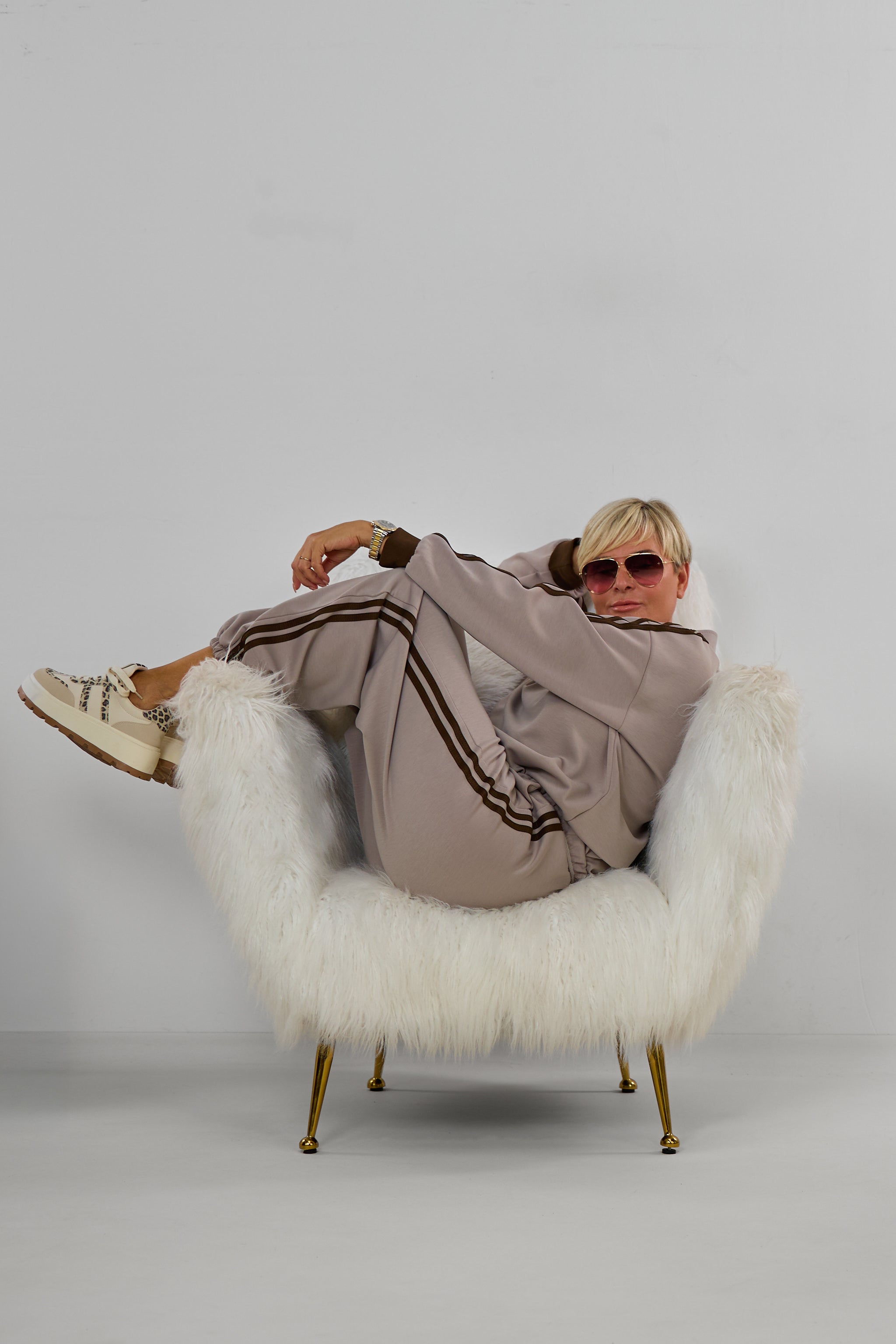 Sportlicher Cozy-Anzug mit Streifen, taupe-braun