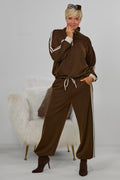 Sportlicher Cozy-Anzug mit Streifen, schokobraun-beige