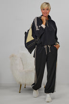 Sportlicher Cozy-Anzug mit Streifen, schwarz-beige