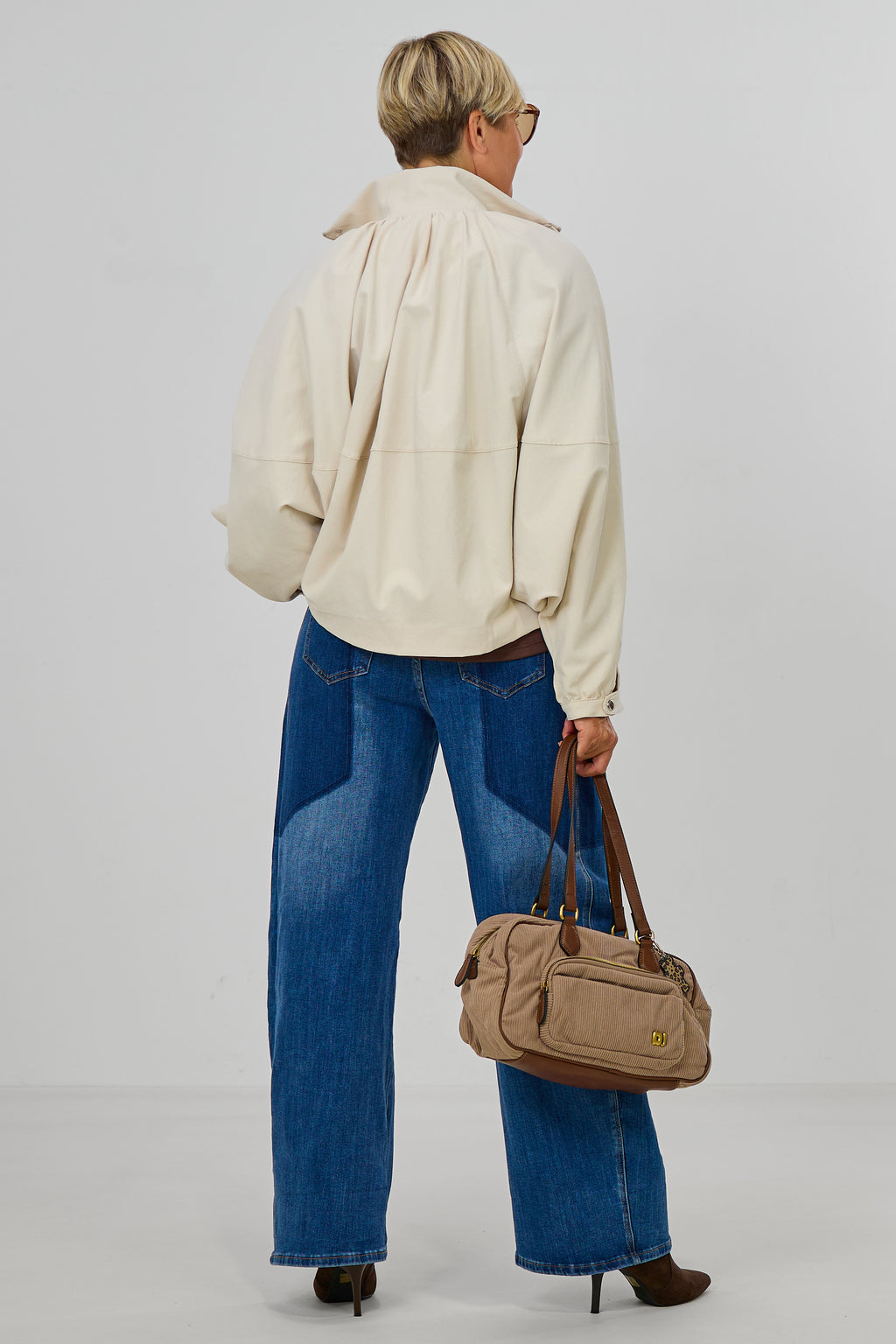 Blouson mit Fledermaus-Ärmeln im Balloon-Style, beige
