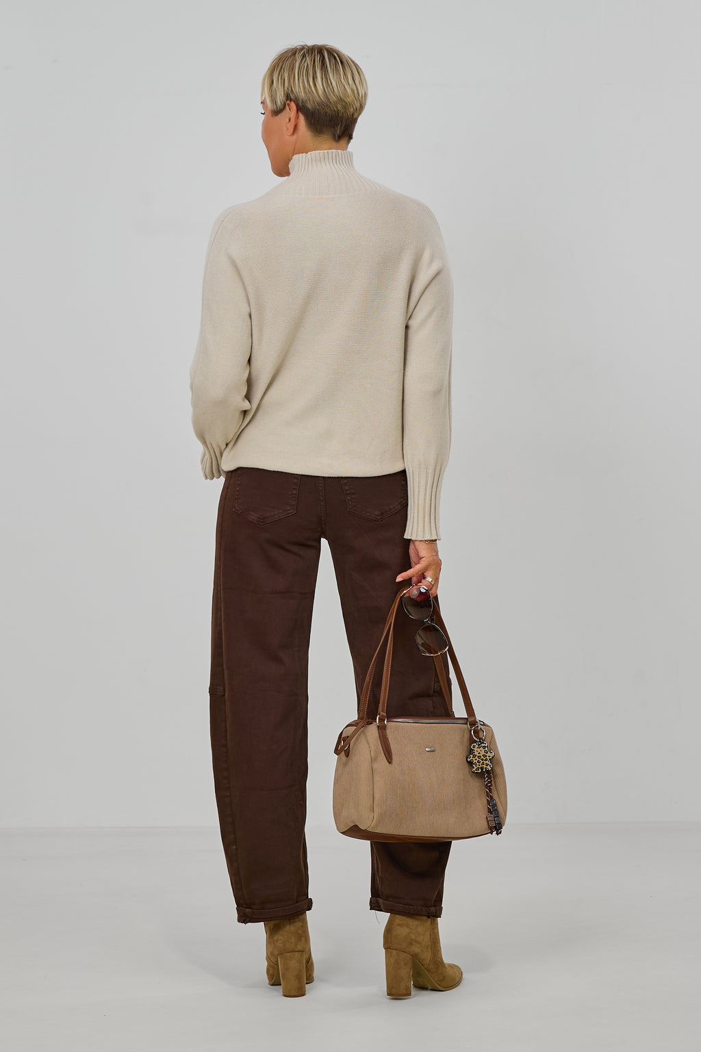 Weicher Strickpulli mit Turtleneck, beige