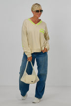 Sweaty NAMASTE by Silvia van Beekum, beige-neongelb