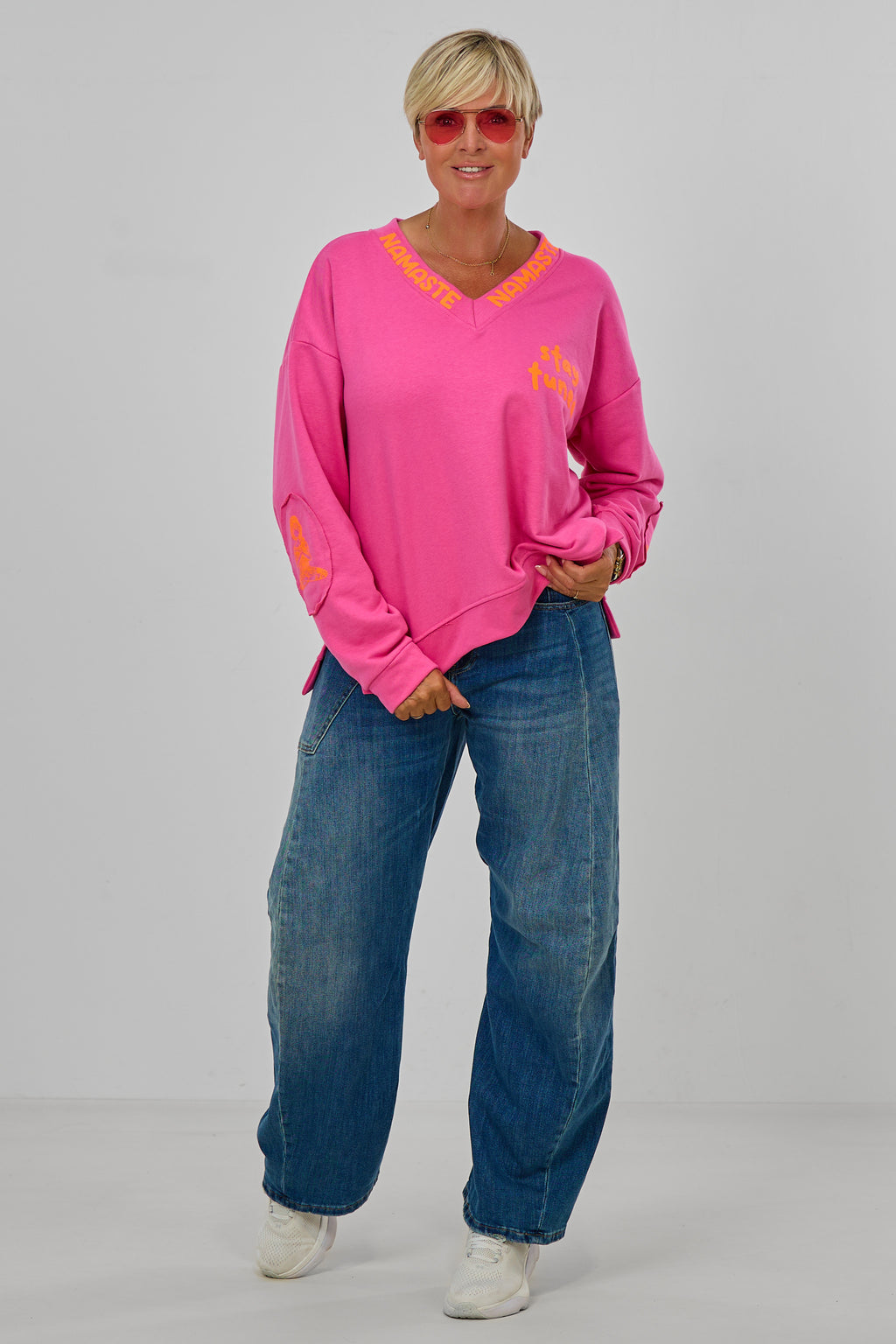 Sweaty NAMASTE by Silvia van Beekum, pink-neonorange