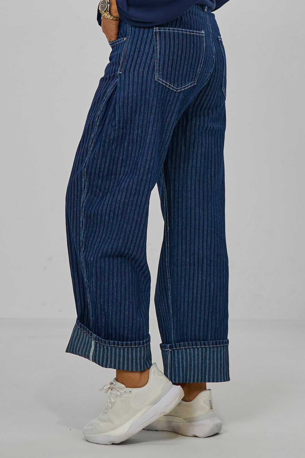 Barrel Jeans mit Nadelstreifen, dunkelblau