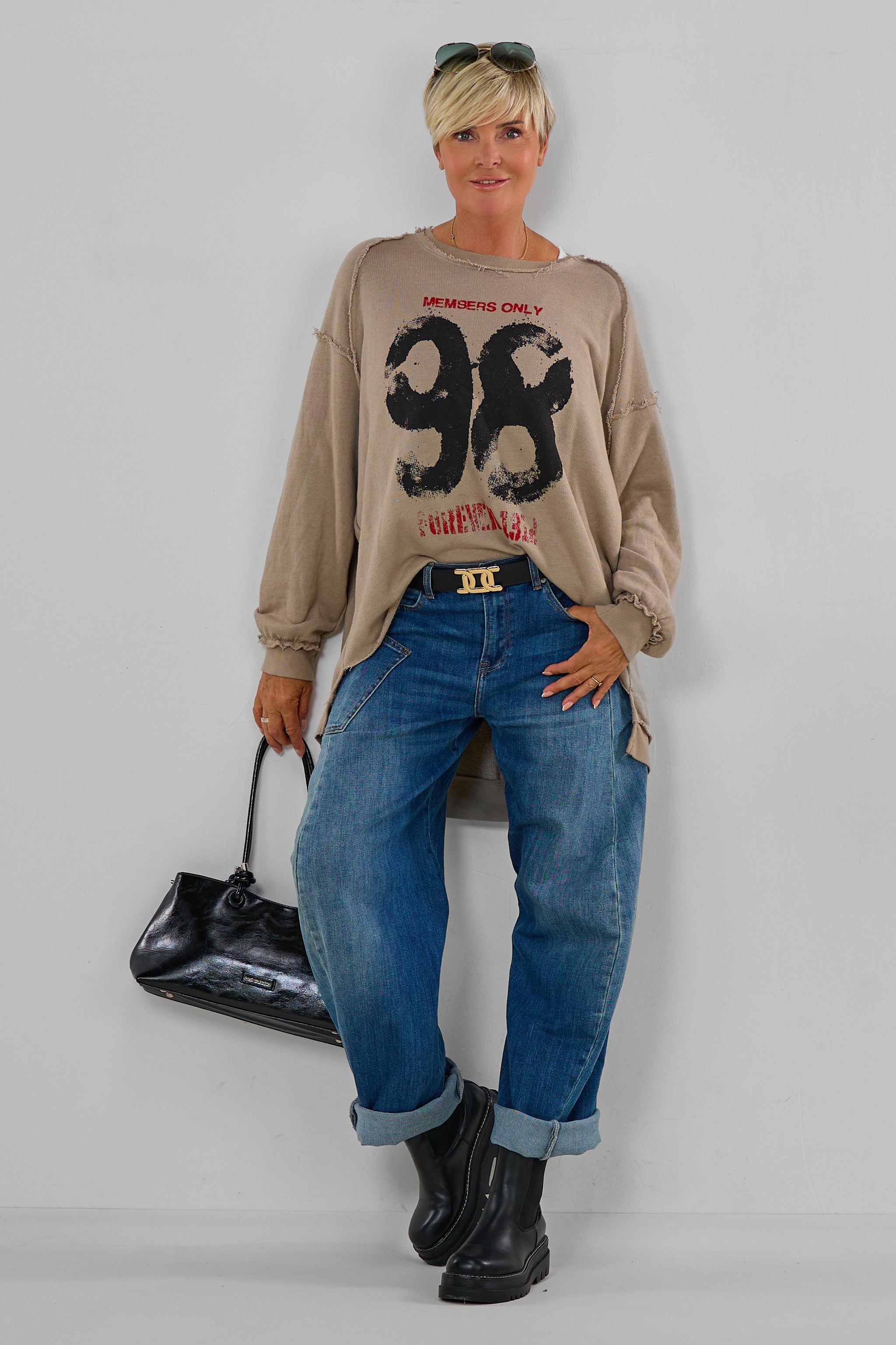Oversized Sweaty MEMBERS ONLY, taupe-schwarz