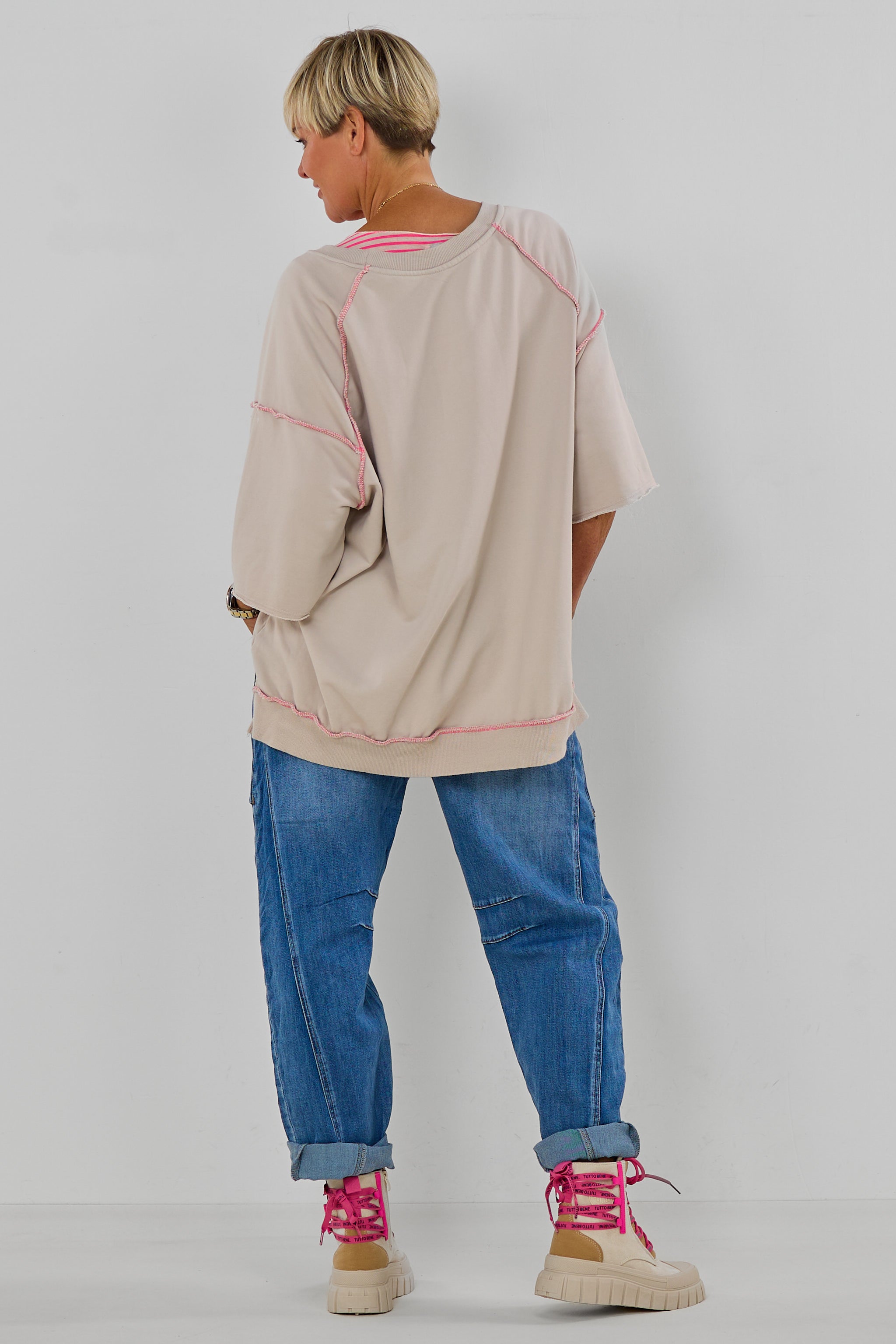 Kurzarm Sweaty mit außenliegenden Nähten, beige-neon pink