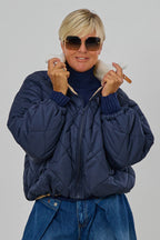 Steppjacke mit Teddyfell-Kragen, marine