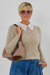 Strickpulli mit Spitzenkragen, beige