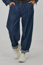 Jeans mit gesteppten Bundfalten, dark denim