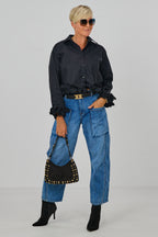 Kurze Bluse mit Volants, schwarz
