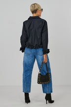 Kurze Bluse mit Volants, schwarz